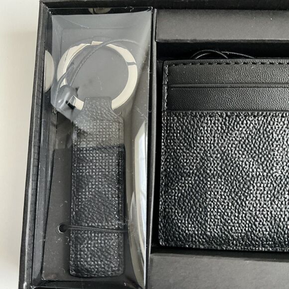 Michael Kors Card Holder With Matching Key Ring Black Monogrammed Jet Set - Picture 4 of 9